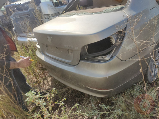BMW E60 ORJİNAL BAGAJ KAPAĞI  ÜÇEL OTO ÇIKMA