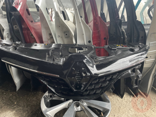 Renault clio 5 ön panjur çıkma