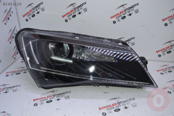 SKODA SUPERB 2016 2017 SAĞ ÖN FAR