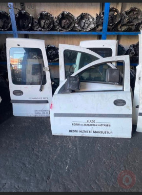 Opel combo C sol ön Çıkma kapı
