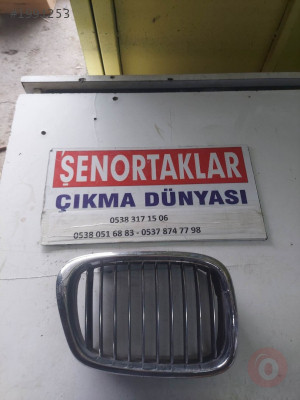BMW 5 SERİSİ (E39) ORİJİNAL ÖN PANJUR. 1 SAĞ