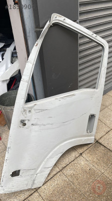 ISUZU NPR 8 ÇIKMA ORJİNAL SOL ÖN KAPI