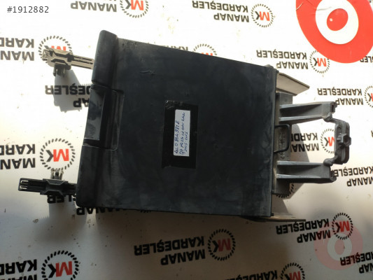 AUDİ Q7 CD CHANCER KUTUSU 4L0864981E