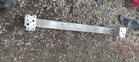 Peugeot 508 tampon demiri