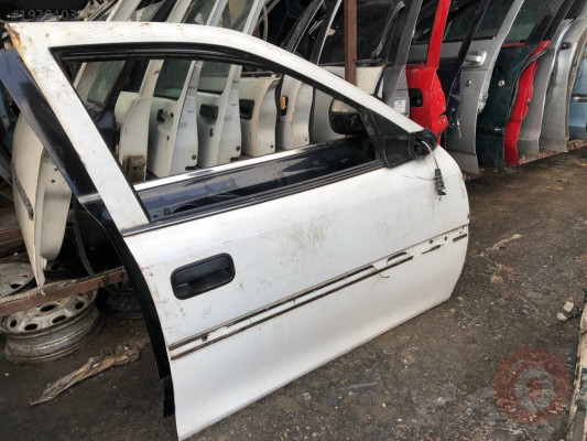 OPEL VECTRA B SAG ÖN KAPI