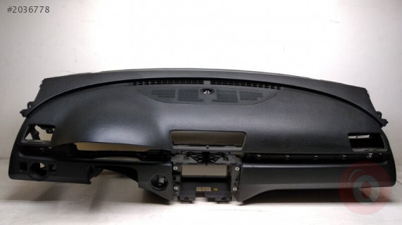 Vw Passat B7 Ön Torpido Göğüs Logosuz Sıfır 3C1857004LTKV - Volkswagen 3C1857004LTKV Orijinal Çıkma Yedek Parça Ankara
