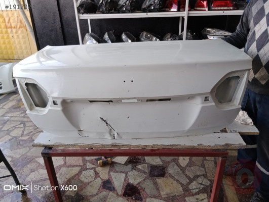Renault Fluence bagaj kapağı