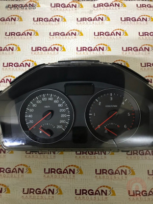 31254776 VOLVO V50 KM SAATİ