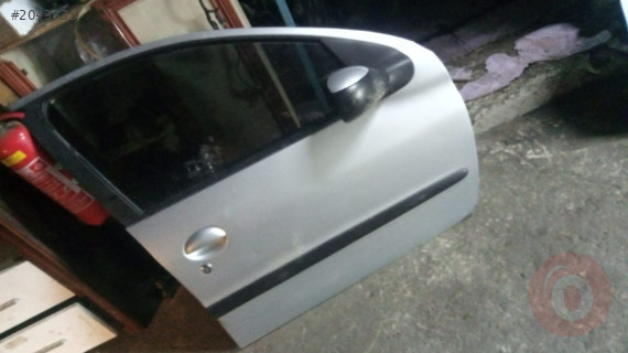 Peugeot 206 sağ ön kapı dolu çıkma