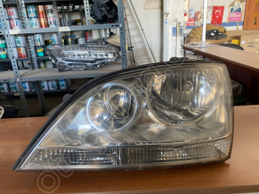 KİA SORENTO SOL ÖN FAR ORJİNAL ÇIKMA