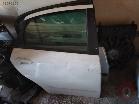 Fiat Linea sağ arka dolu kapı 2007-2015