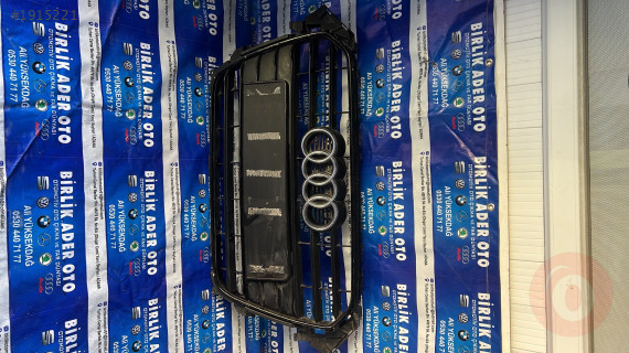 Audi A4 Ön Panjur