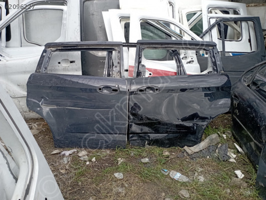Ford Bmax sağ arka kapı 09-17
