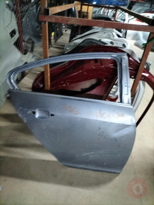 Opel Insignia sağ arka kapı 2009-2016