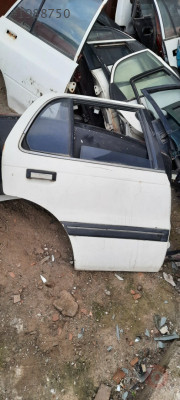 CIKMA MITSUBISHI LANCER SAG ARKA KAPI