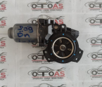HYUNDAİ İX35 SAĞ ÖN KAPI CAM  MOTORU 402390B