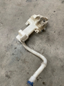 FORD CUSTOM 2.2 CAM SU BİDONU ÇIKMA