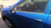 Dacia Sandero sol ön kapı