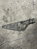 8E0199343H A4 A6 MOTOR ÖN KULAK ÇIKMA ORJİNAL