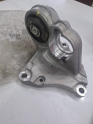 Peugeot citroen fiat motor baglanti takozu 1807.N5