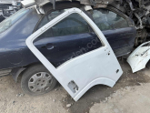 Isuzu ISUZU NPR SAĞ ÖN KAPI