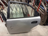 MAZDA 323 FAMİLY ÇIKMA ORJİNAL DOLU HATASIZ SOL ARKA KAPI BD1
