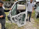 Oto Çıkma Parça / Kaporta & Karoser / Kelebek Camı / Renault / Master / Çıkma Parça 