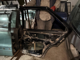 SEAT TOLEDO SAĞ ARKA KAPI CAM KRİKOSU 93-98 MODEL