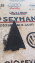8K5853274 Audi A4 2014 arka sağ kapı üçgeni