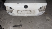 Volkswagen Jetta bagaj kapağı
