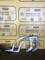 Ford Focus 3-3.5 bagaj menteşesi