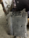 MERCEDES C 205 MOTOR ALT MUHAFAZA A2055200423