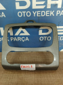 FORD FOCUS 2 TEYP ÇERÇEVESİ
