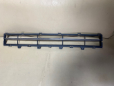 CHEVROLET CAPTİVA ÖN TAMPON ALT IZGARA NİKELAJLI 96865489
