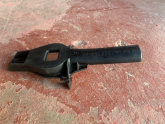 AUDİ A4 A5 RADYATÖR TUTUCU BRAKETİ 8K0805201