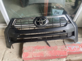 toyota hilux ön panjur cıkma orjinal