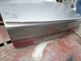 BMW E34 1989 520İ GRİ BAGAJ KAPAK