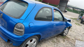Opel Corsa sağ ön kapı