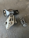 CLİO 5 MOTOR KULAĞI ORJİNALL ÇIKMA PARÇAA