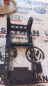 5F0864252 Seat Leon 2015 orta konsol bağlantı braketi