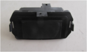 BAGAJ AÇMA DÜĞMESİ BUTONU RENAULT CAPTUR 13-19 820076256R