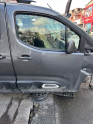 Citreon berlingo sağ ön kapı