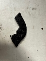 PEUGEOT 408 SOL ÖN TAMPON BRAKETİ 9838472080