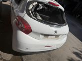 Peugeot 208 arka tampon