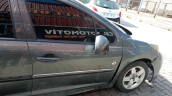 peugeot 207 sağ ön  kapı dolu