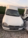 Opel Combo ön kaput