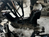Fluence çıkma orjinal motor travesi (motor beşiği)