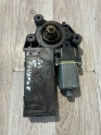 RENAULT FLUENCE SOL  ÖN CAM MOTORU ÇIKMA ORJİNAL 807310699R