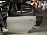 VW PASSAT B5 ÇIKMA ORİJİNAL HATASIZ DOLU SOL ARKA KAPI N2