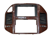 Mitsubishi Pajero Hava Kalorifer Izgarası Teyp Çerçevesi MR456373